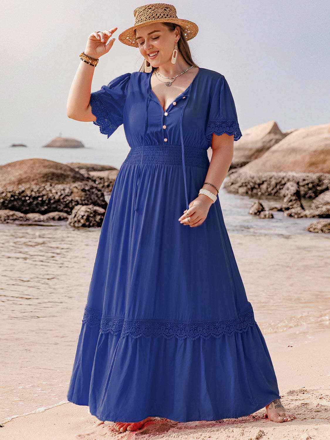 Elegant plus size lace maxi dress - Love Salve
